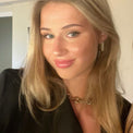 Mia R.